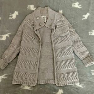 NWOT - Max Studio Girls cardigan sweater w/top button snaps size 4T / Silver